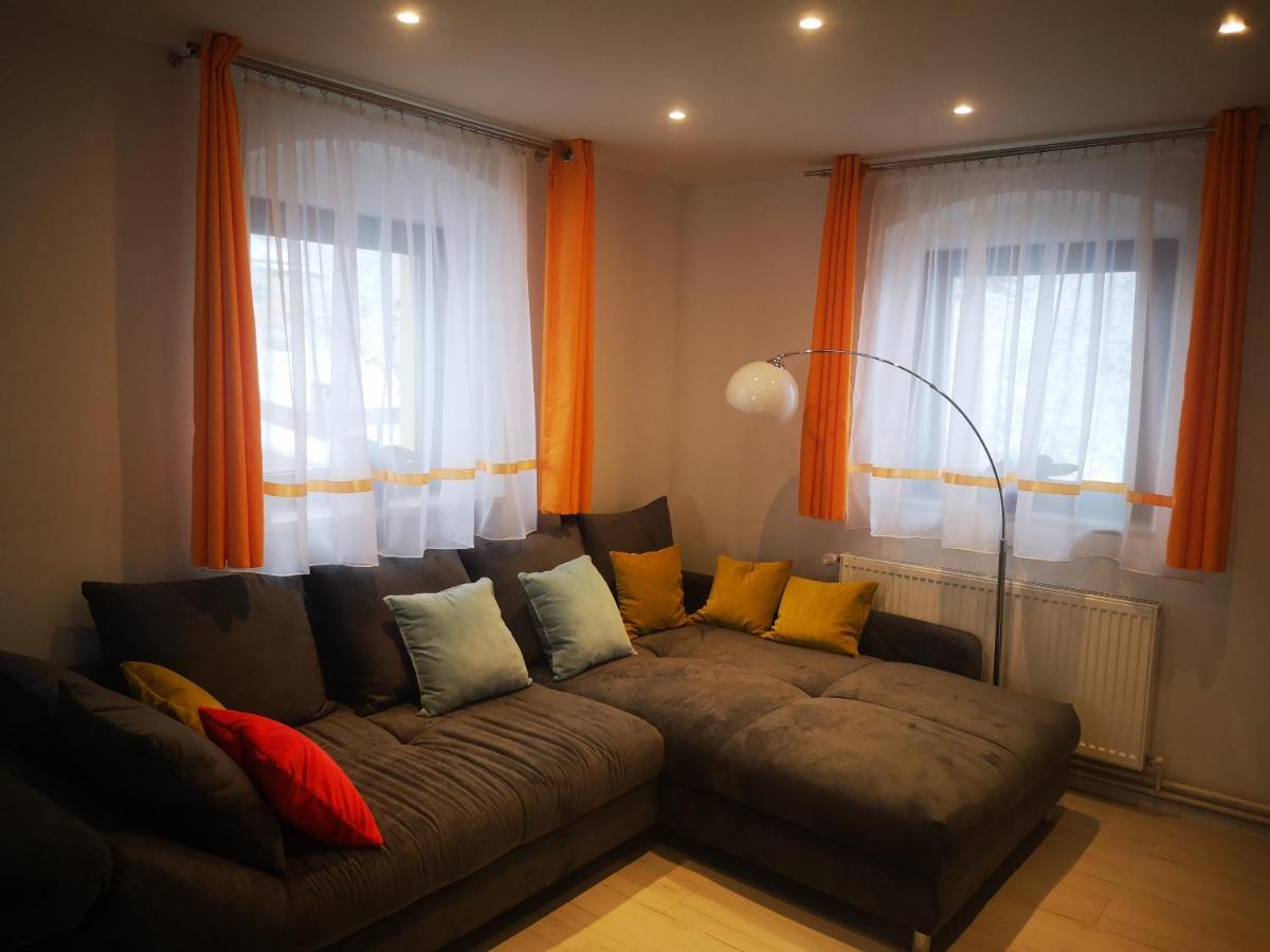 Ferien- Und Businesswohnung Relax Im Ersten Stock Sonnen Esterno foto
