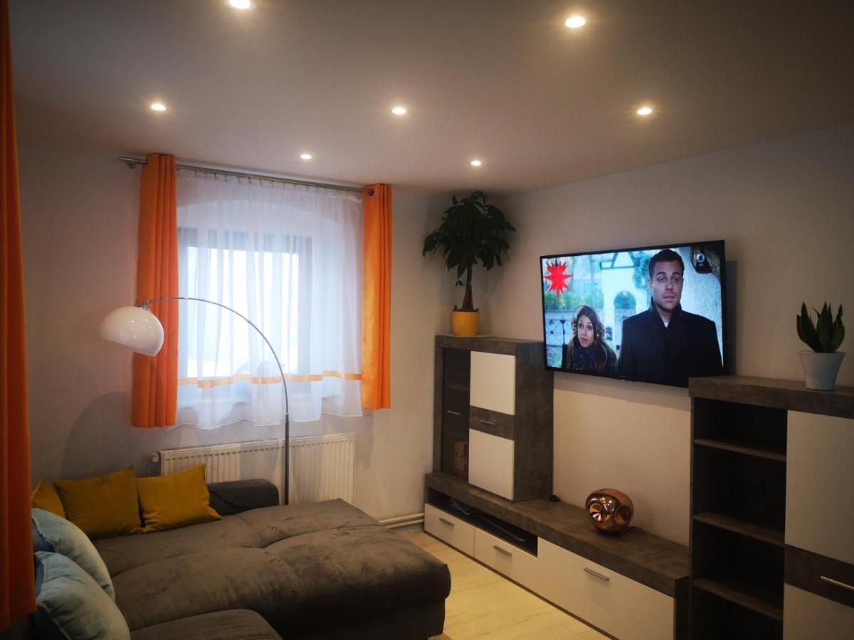 Ferien- Und Businesswohnung Relax Im Ersten Stock Sonnen Esterno foto