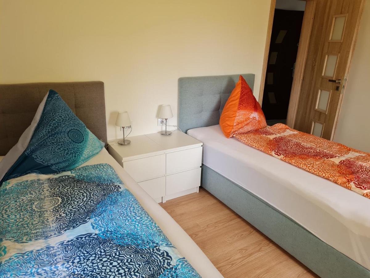Ferien- Und Businesswohnung Relax Im Ersten Stock Sonnen Esterno foto