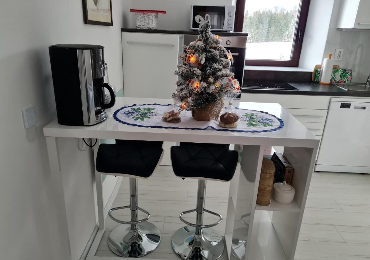 Ferien- Und Businesswohnung Relax Im Ersten Stock Sonnen Esterno foto